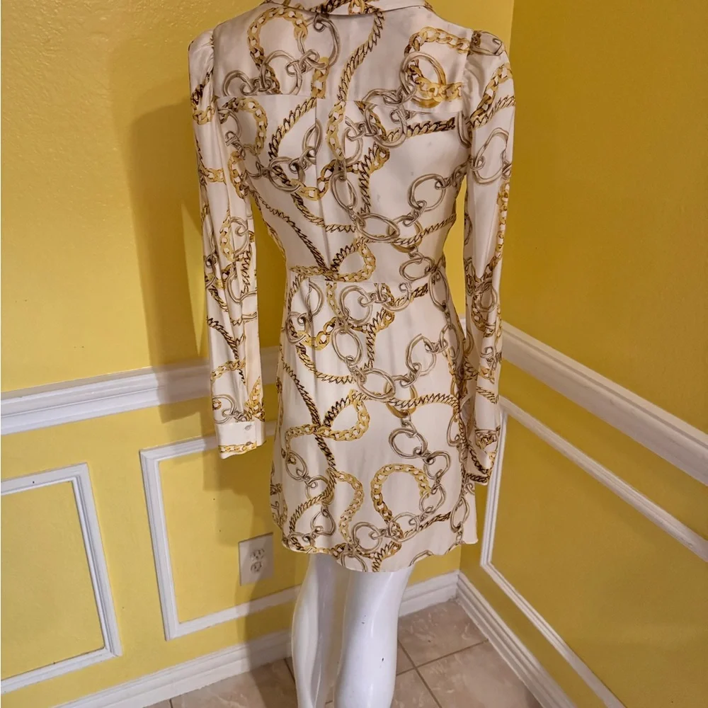 L'AGENCE White and Gold Chain Pattern Blouse - Picture 6 of 16